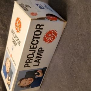 NOS GE Projector Light Bulb DCF 21V 150w